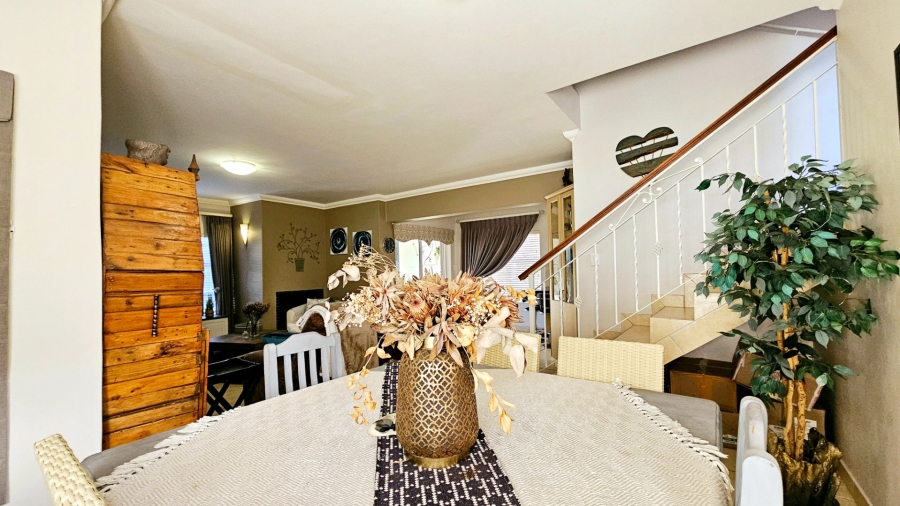 3 Bedroom Property for Sale in Island View Western Cape